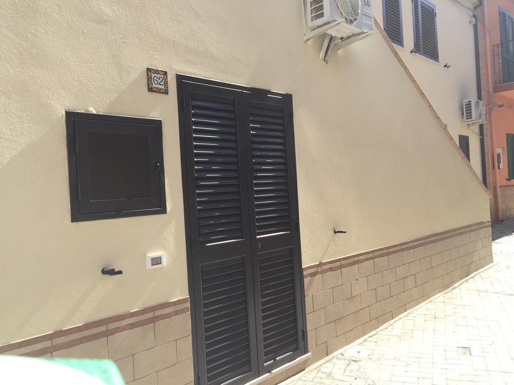 I Tre Colori Della Sicilia Lejlighed Santo Stefano di Camastra Eksteriør billede