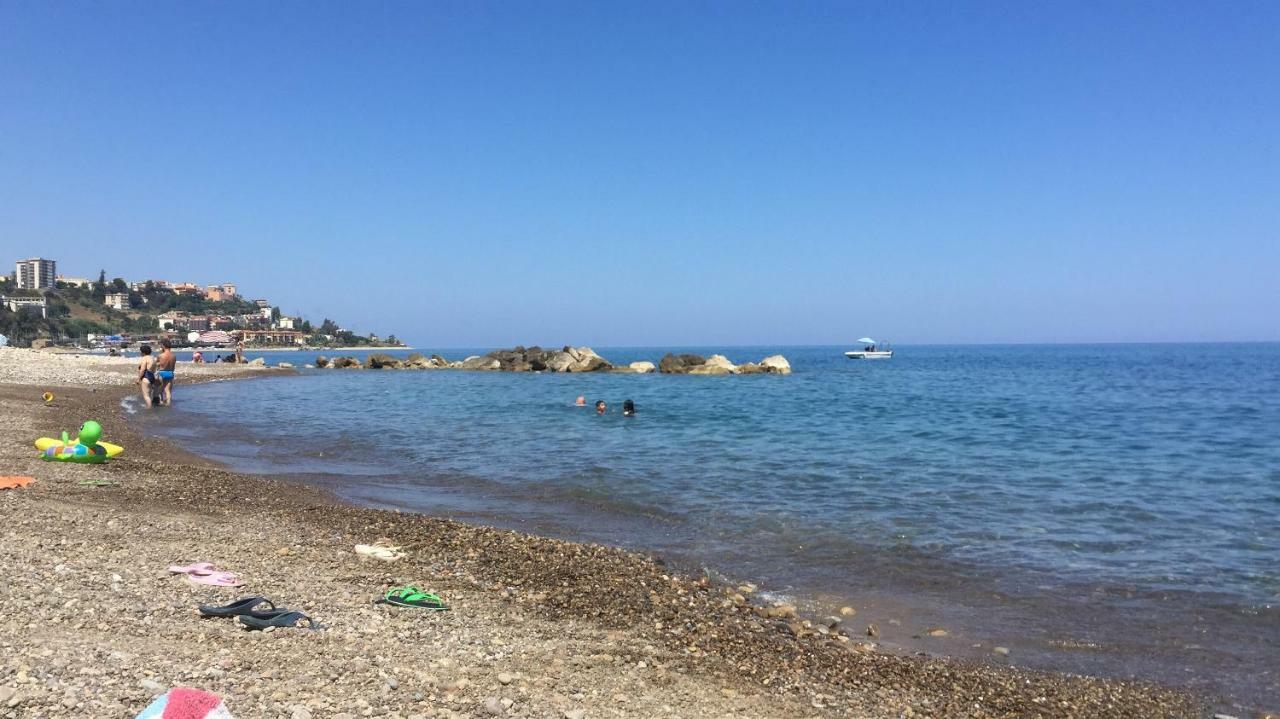 I Tre Colori Della Sicilia Lejlighed Santo Stefano di Camastra Eksteriør billede